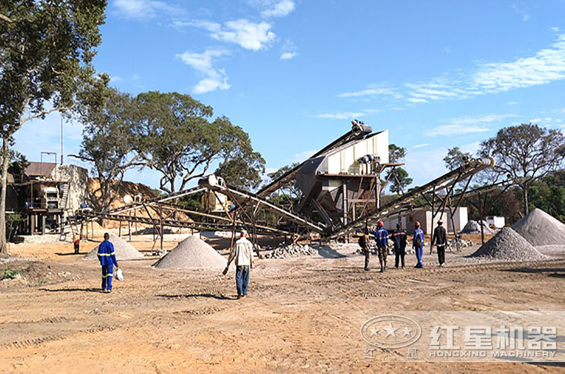 大型石頭碎沙機(jī)廠(chǎng)現(xiàn)場(chǎng)碎沙